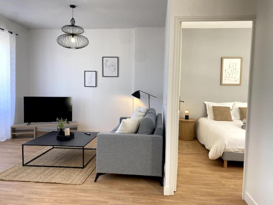 Apartamento Le Dandy-Proche Centre-Neuf Châteauroux Exterior foto